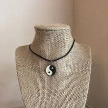 Load image into Gallery viewer, Yin Yang Choker Necklace
