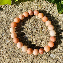 Load image into Gallery viewer, Matte Pink Aventurine Bracelet
