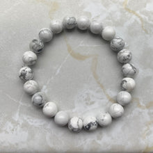 Load image into Gallery viewer, Howlite Bracelet