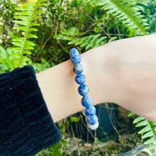 Load image into Gallery viewer, Howlite &amp; Sodalite Bracelet
