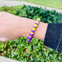 Load image into Gallery viewer, Black Splatter Glass Bracelet
